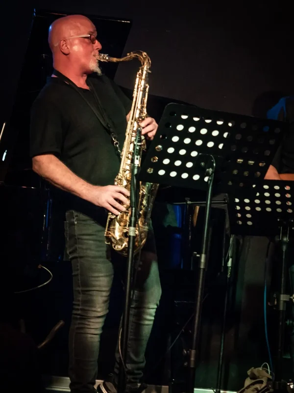Tullio Fabio-tenor sax